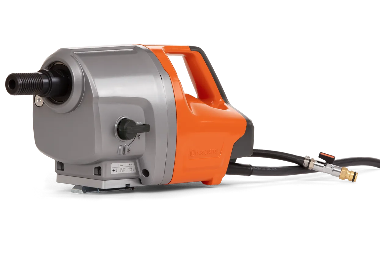 DM 700
